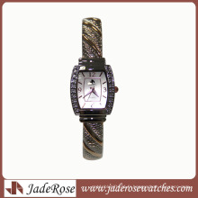 Montre en alliage de style classique Montre pour femme